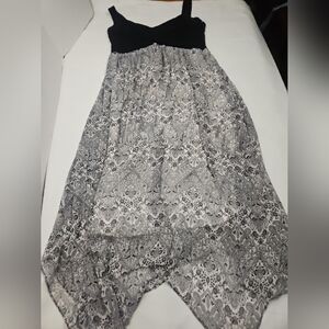 Sami & Jo Sleeveless Dress Ruched Bodice Asimetrical Flowy Skirt Size M  Midi